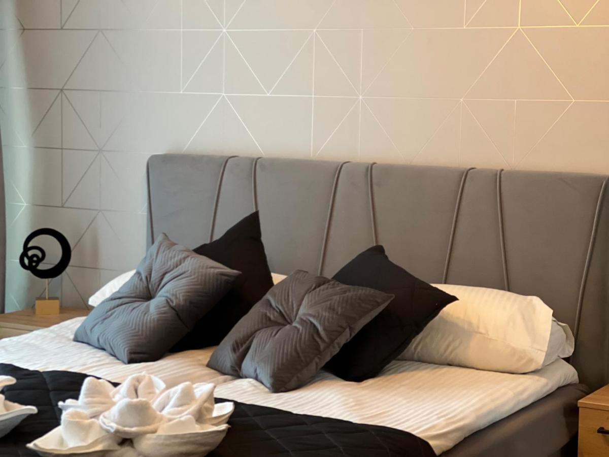 Family & Business Elegant Apartments, Kadzielnia, Wdk, Stadion Korona -1 Bedroom, Terrace, Garage, New! Kielce Bagian luar foto
