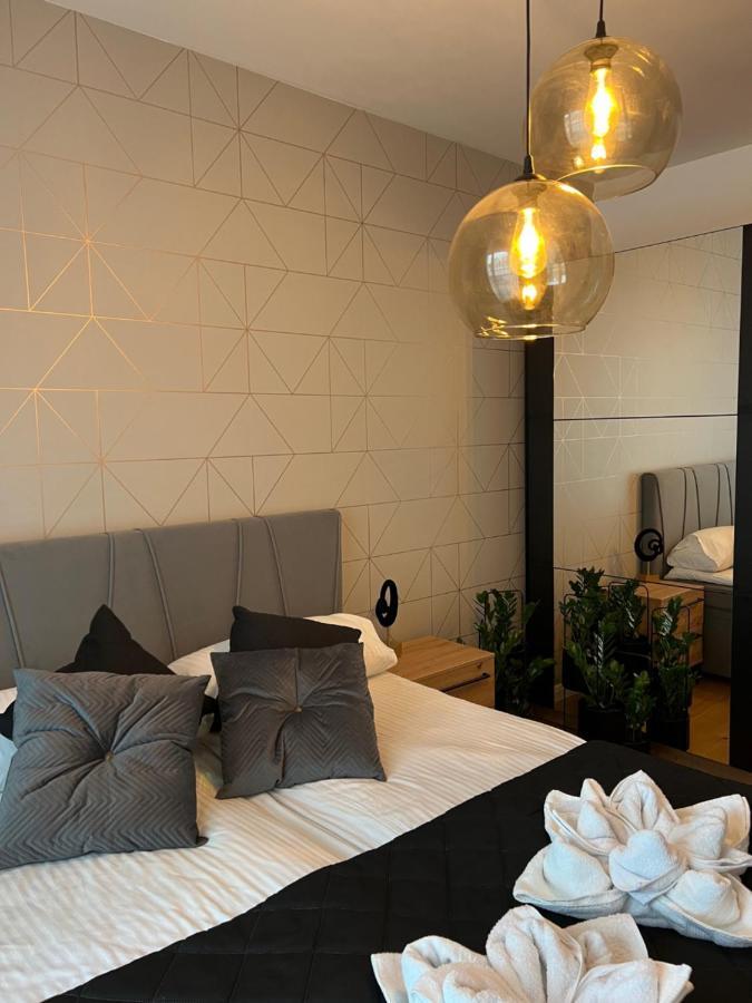 Family & Business Elegant Apartments, Kadzielnia, Wdk, Stadion Korona -1 Bedroom, Terrace, Garage, New! Kielce Bagian luar foto