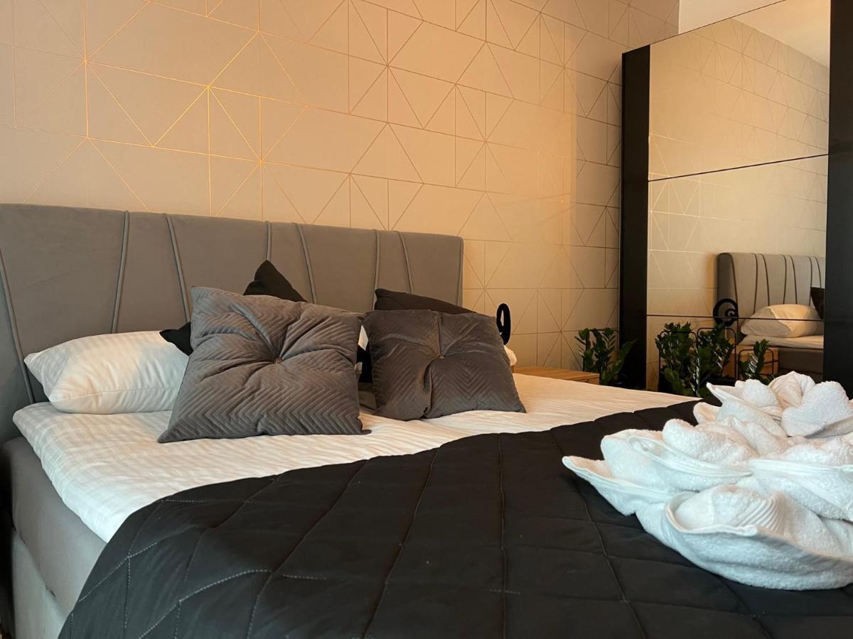 Family & Business Elegant Apartments, Kadzielnia, Wdk, Stadion Korona -1 Bedroom, Terrace, Garage, New! Kielce Bagian luar foto